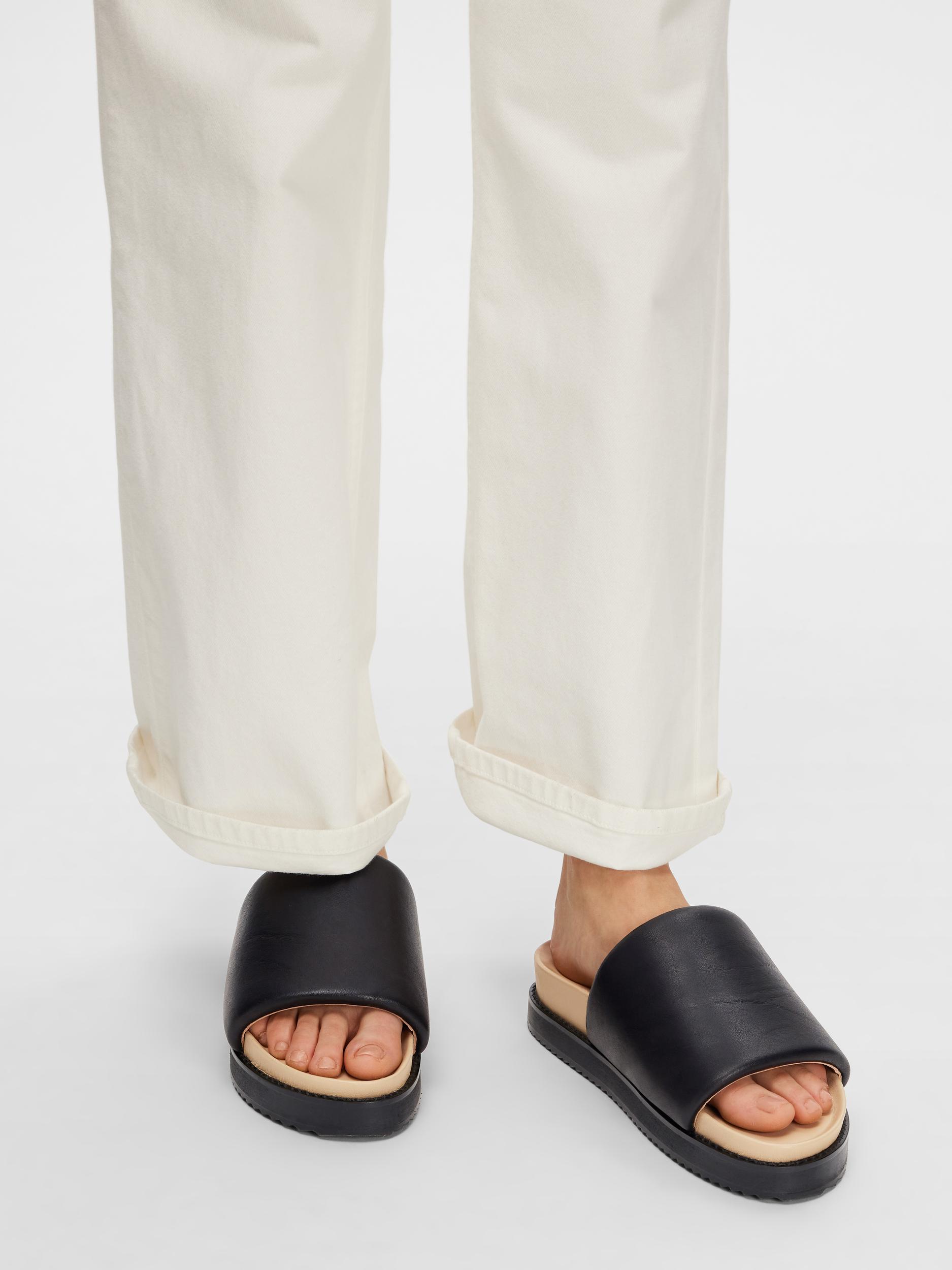 SLFSTINA LEATHER SLIDER