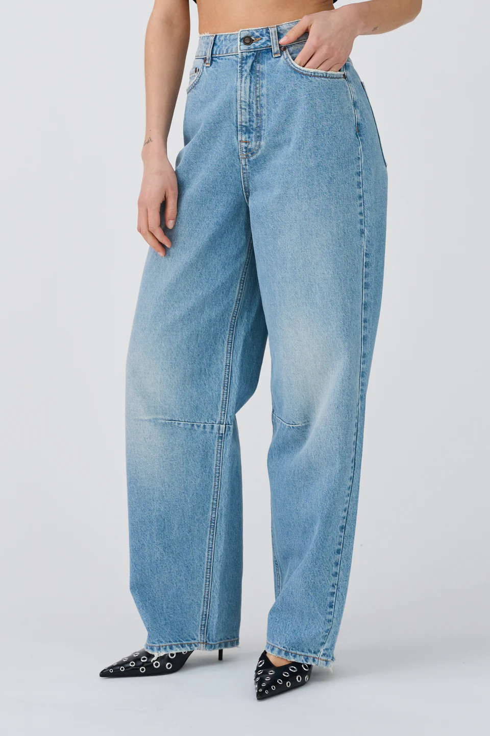 JANICE SLUNG JEANS