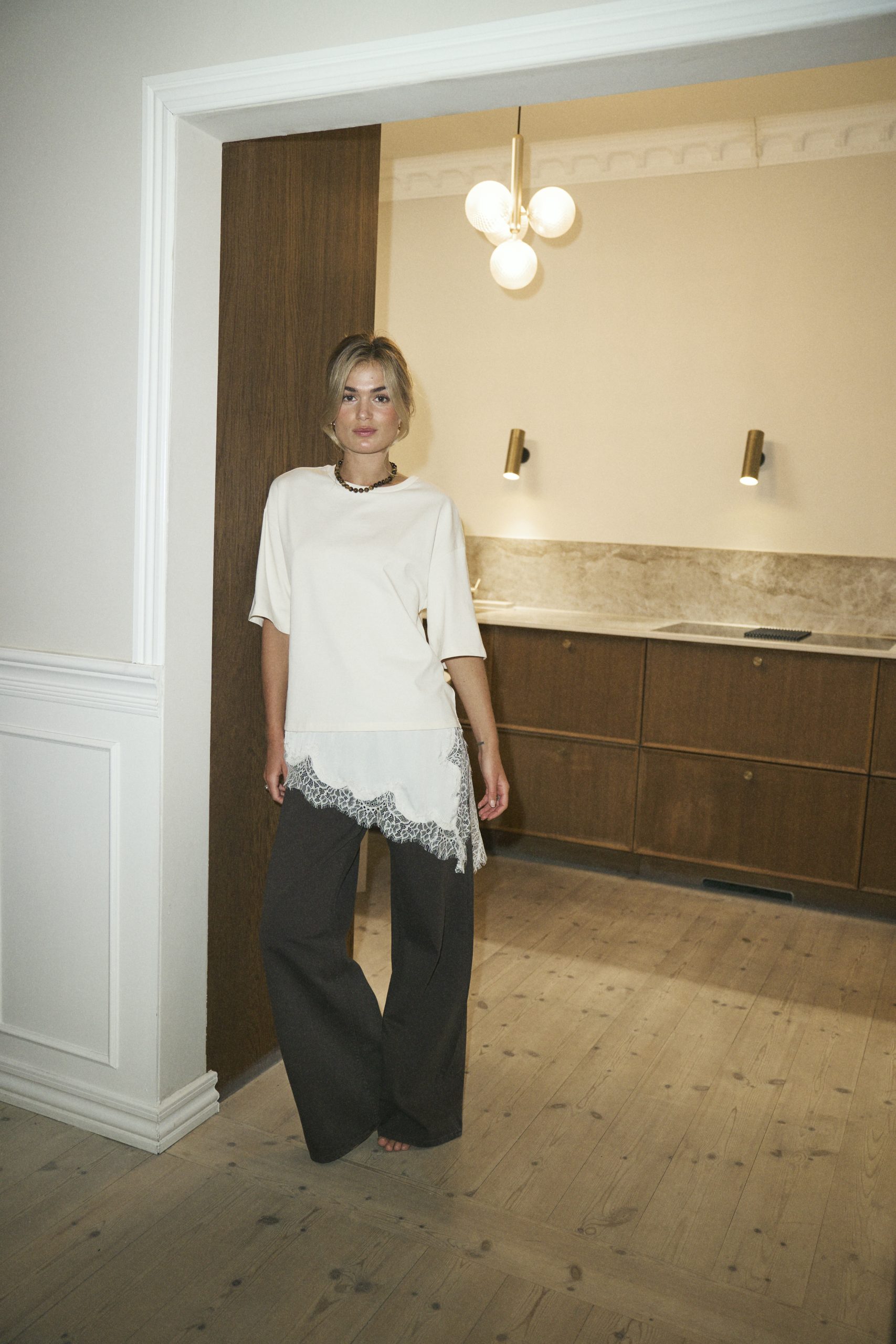 JDYALMA 2/4 LACE DETAIL T-SHIRT