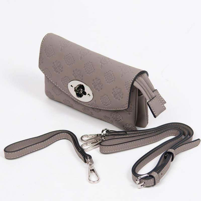 DANIELLA CLUTCH