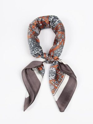 SMALL PRINTED SCARF