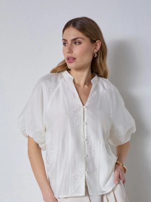 NEACC V-SHIRT