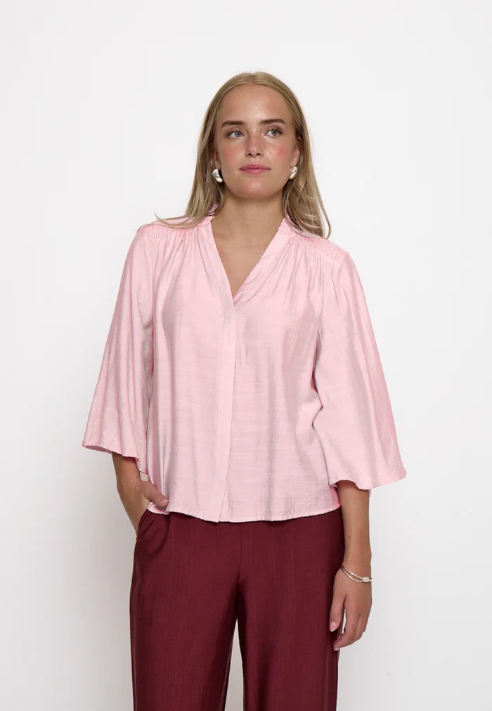 MSSERIA V-NECK SHIRT