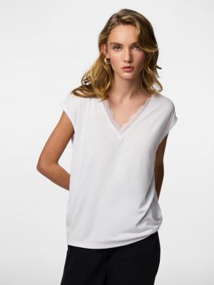 PCKAMALA LACE V-NECK TEE
