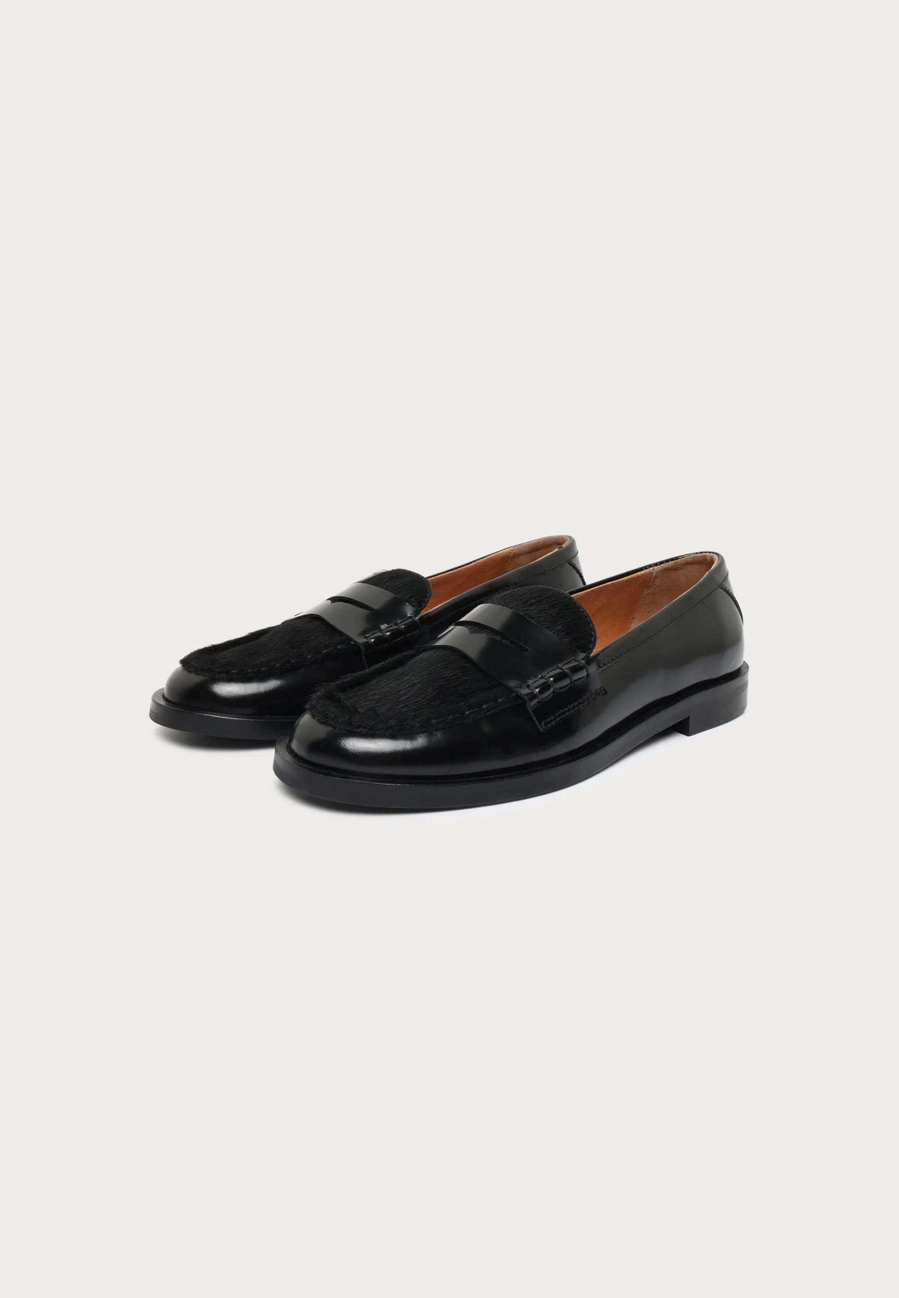 CLASSIE PONY LOAFERS