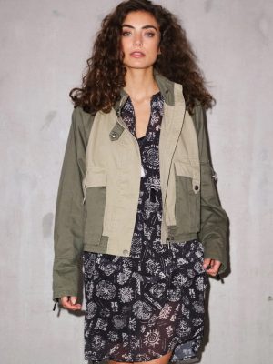 LIZELGO JACKET
