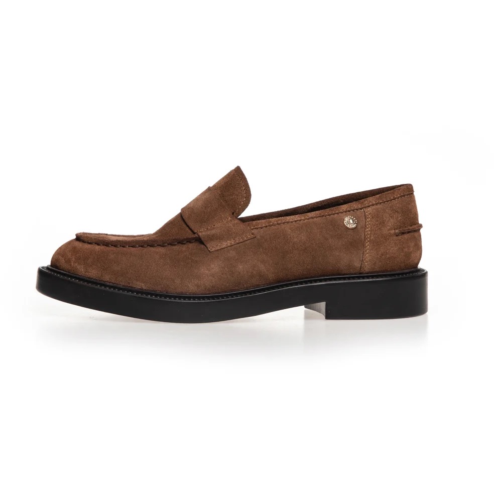 THE BEAUTY LOAFER