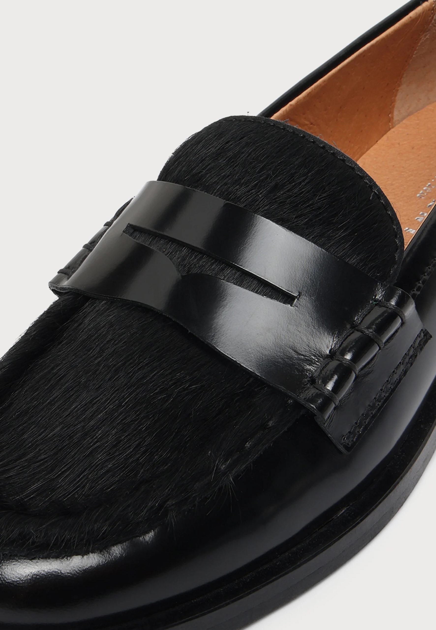 CLASSIE PONY LOAFERS