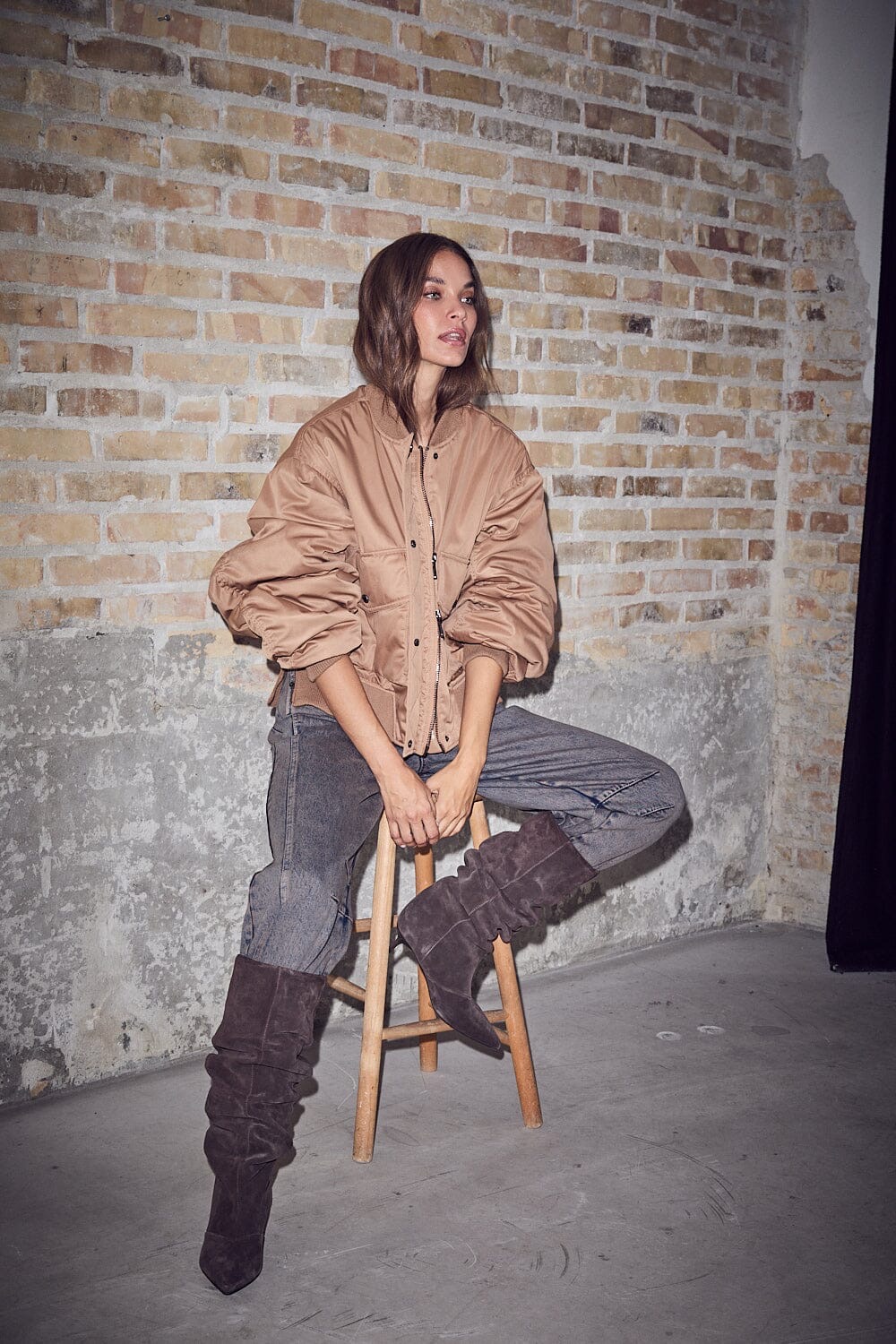 BAILEY ZIPPER BOMBER JACKET
