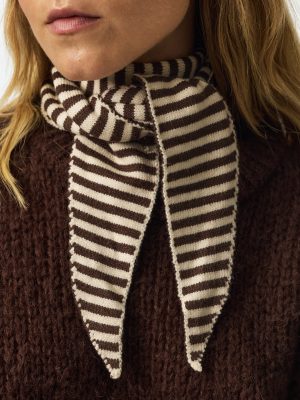 PCKOMMA TRIANGLE SCARF