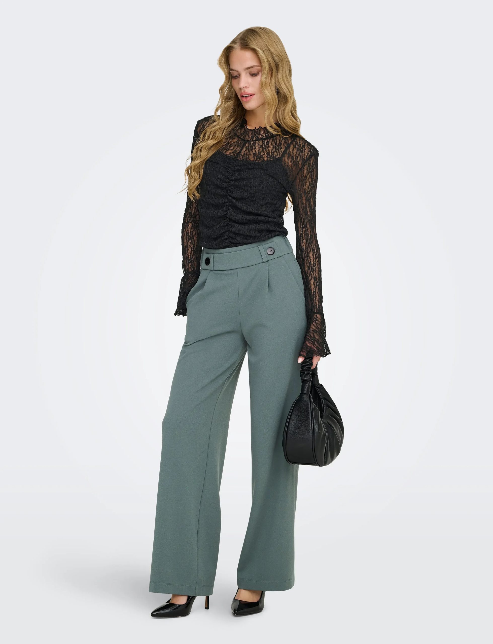 JDYLALA HIGH NECK LACE TOP
