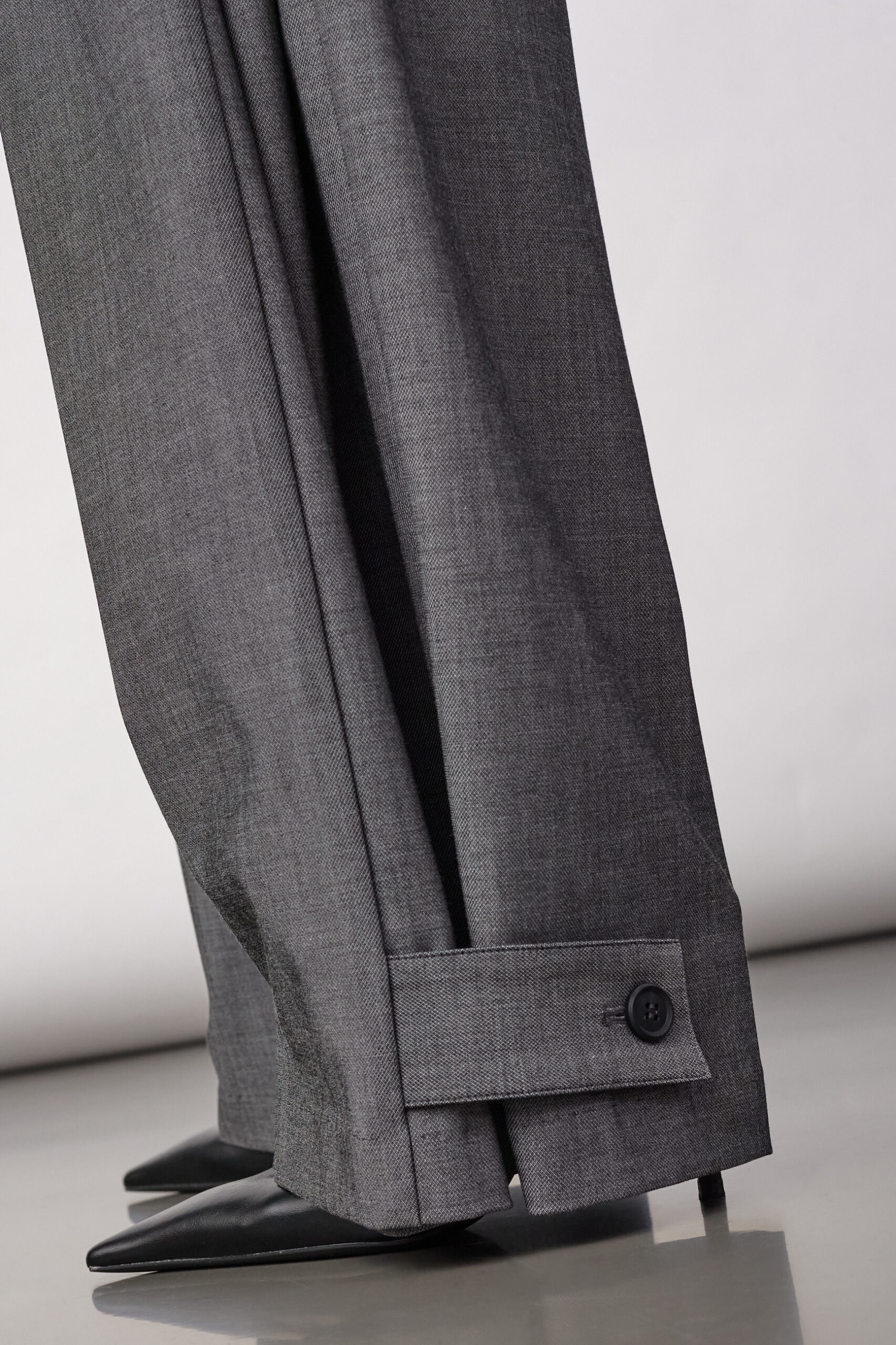 JACKY PLEAT PANT
