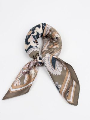 SMALL PRINTED SCARF