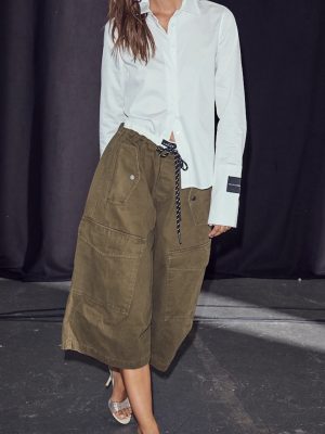 PULL ON CARGO BERMUDAS